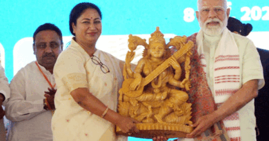 प्रधानमंत्री नरेन्द्र मोदी ने दिल्ली मेट्रो के दो नये कॉरिडोर का उद्घाटन किया तथा तीन मेट्रो लाइन की आधारशिला रखी