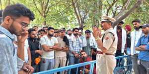 नशे के विरुद्ध चालक प्रशिक्षुओं, चालकों और कर्मचारियों को किया जागरूक